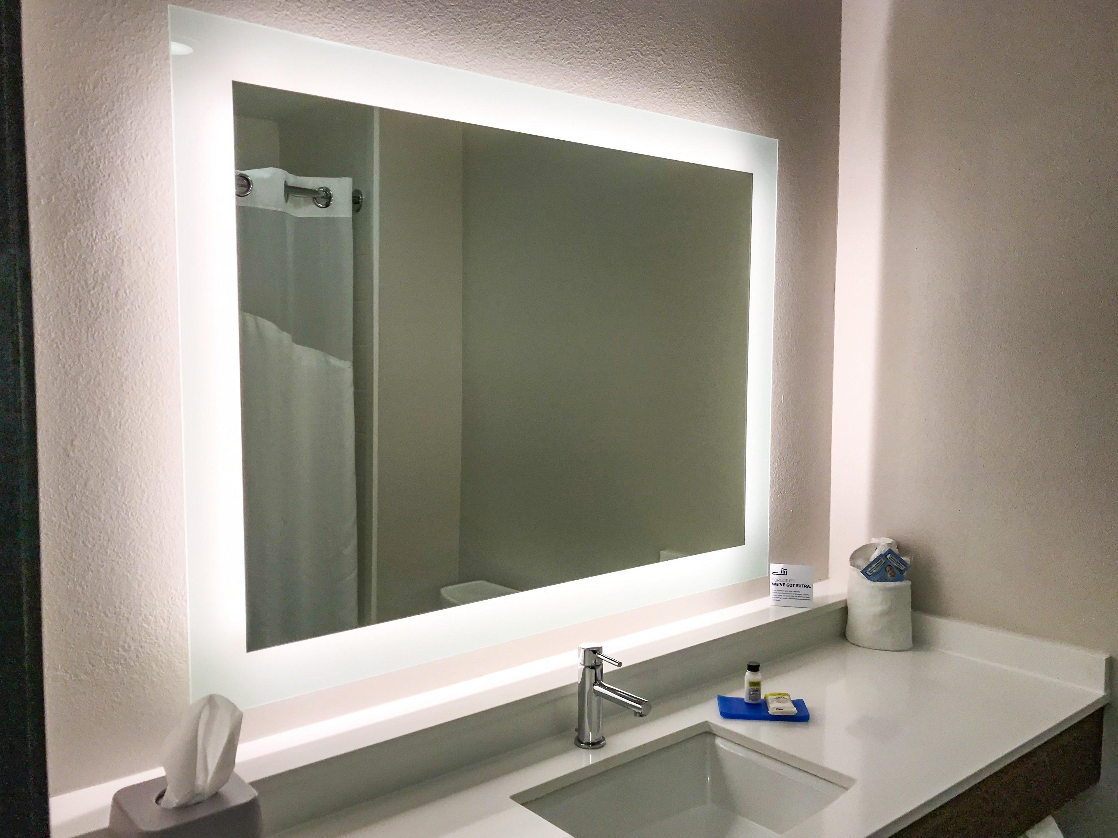 Express & West By Ihg Hotel Lubbock