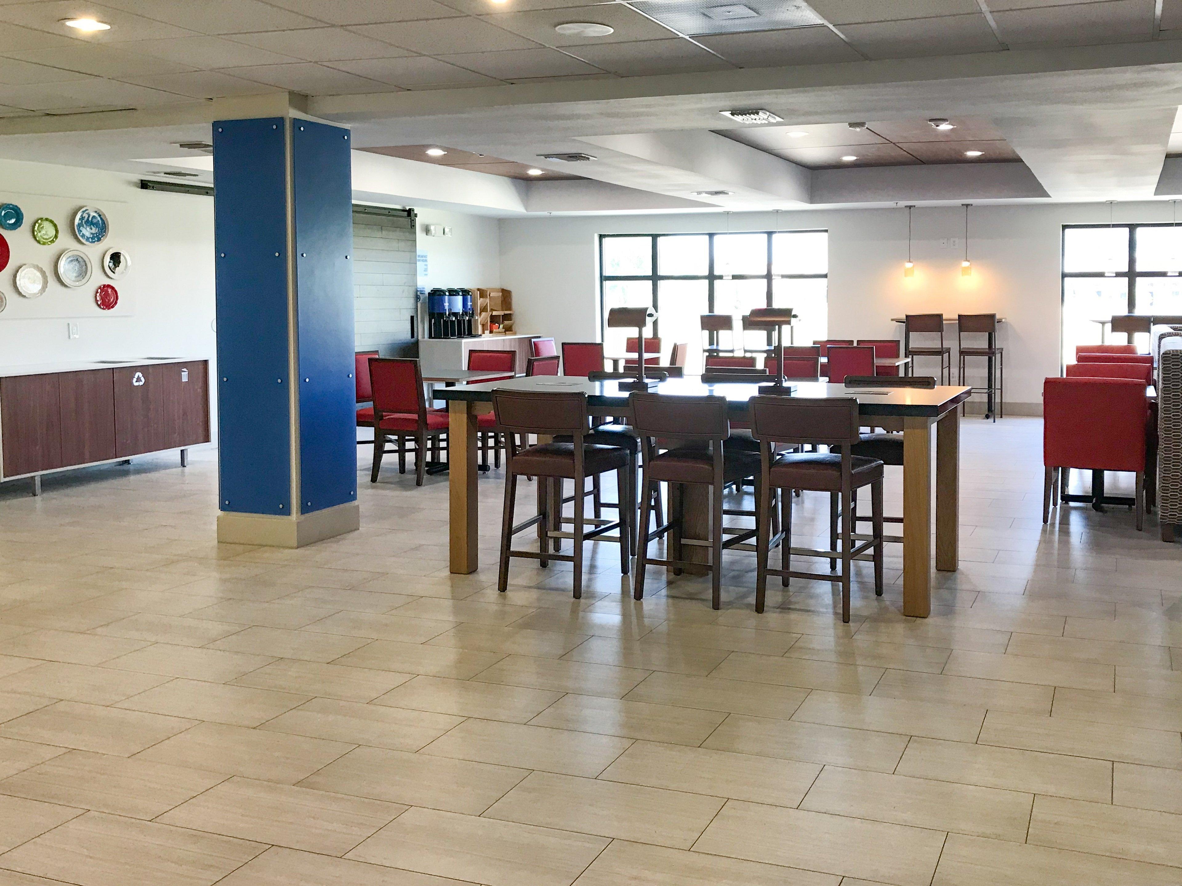 Express & West By Ihg