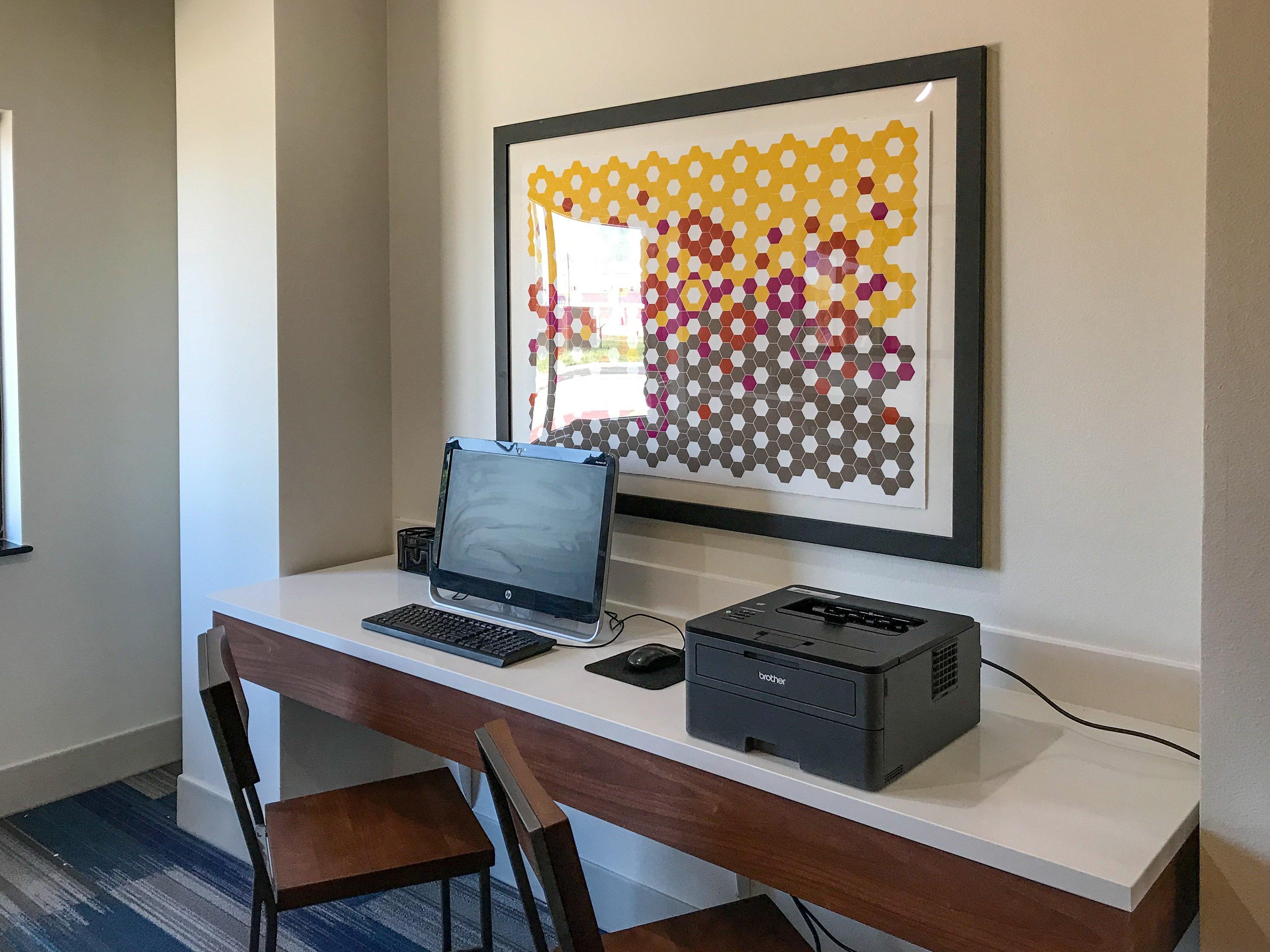 Express & West By Ihg Hotel Lubbock