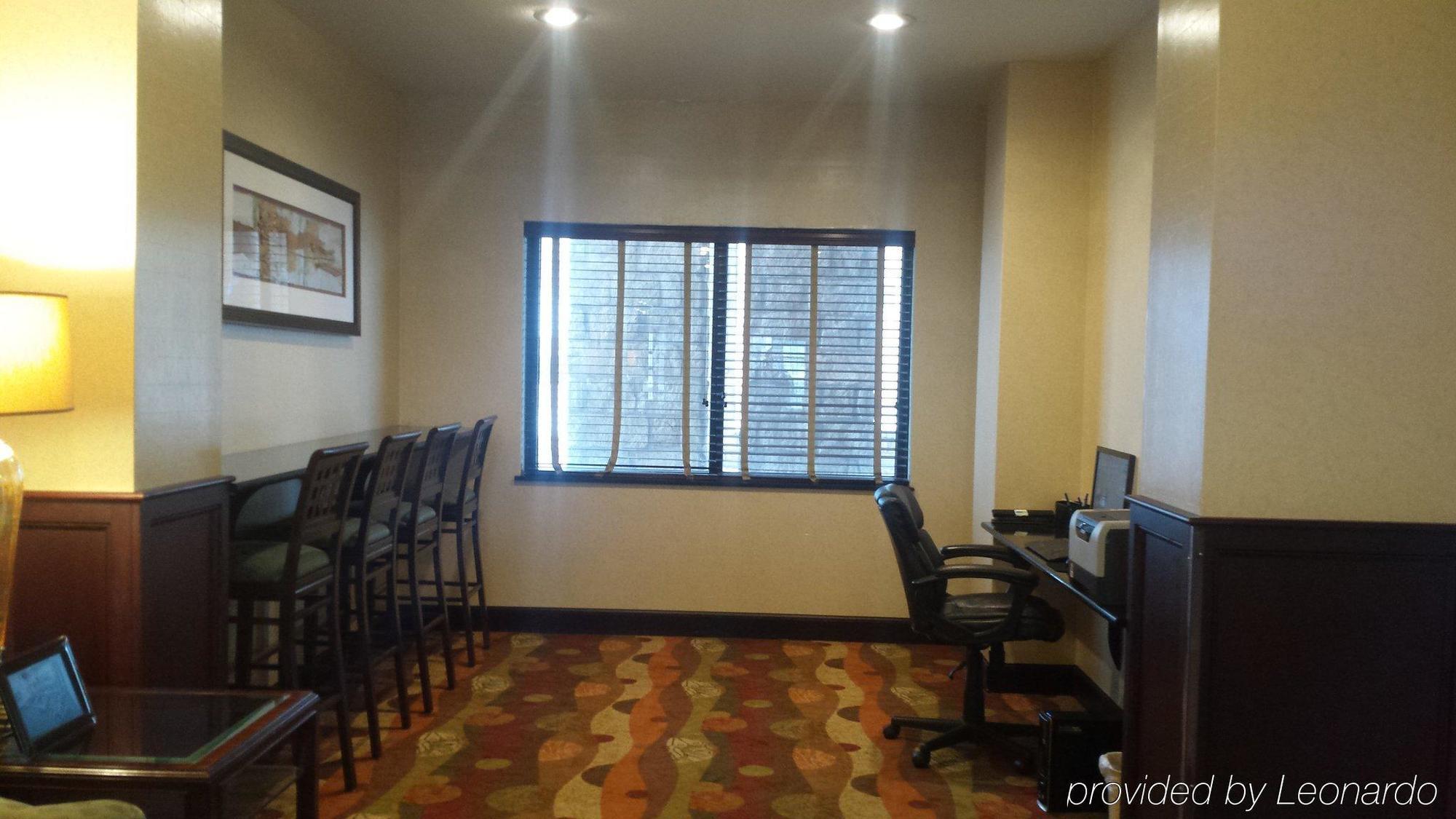 Hotel Express & West By Ihg Lubbock