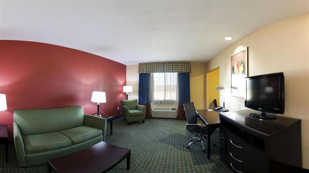 Hotel Express & West By Ihg